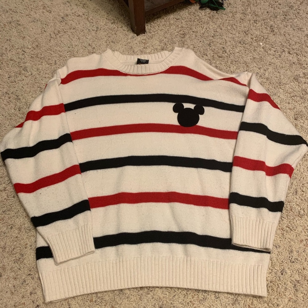 Forever 21 x DISNEY Sweater